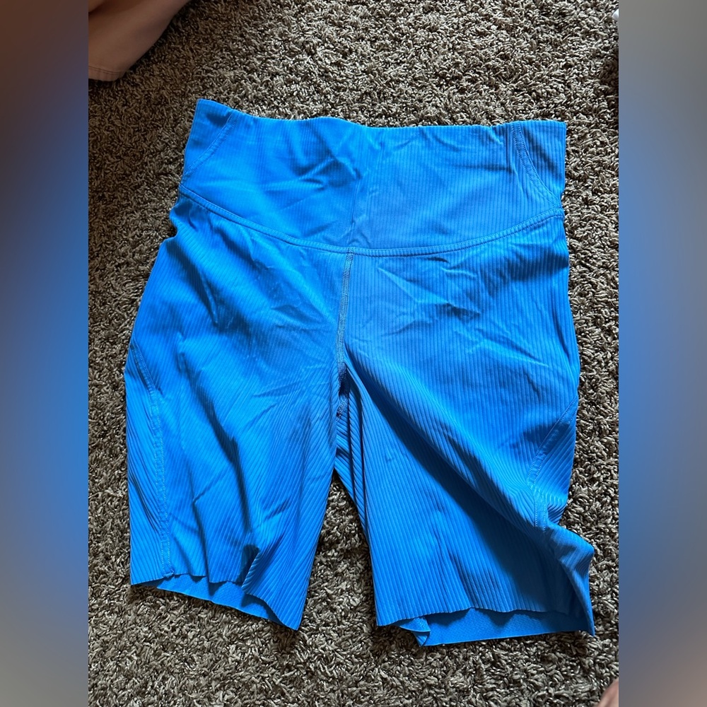 Lululemon ribbed biker shorts